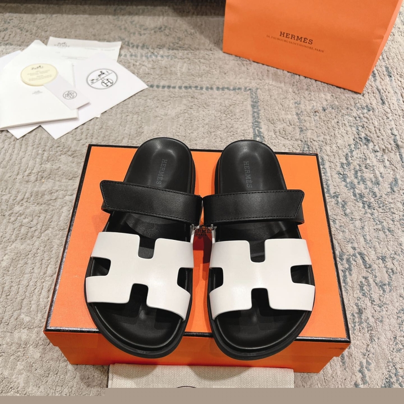 H**mes slippers
